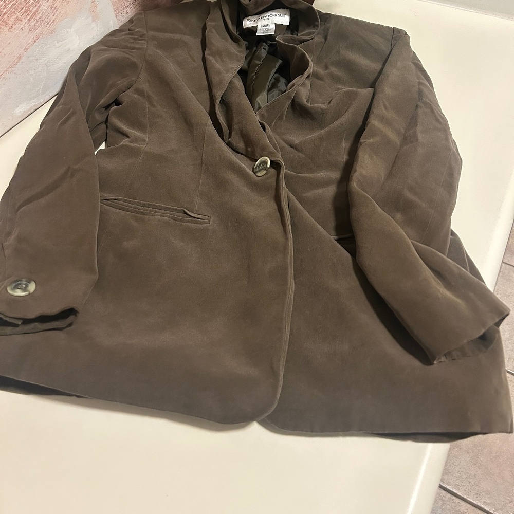 Dark Olive Green Jones New York, Women’s Blazer, size 4P